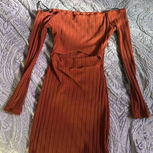 Off shoulder long sleeve dress